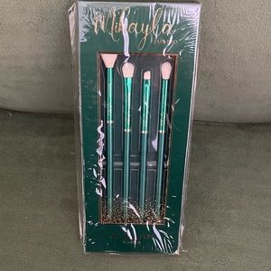 Glamlite x Mikayla Paht Two 2 Eyeshadow Brush Set - brand new